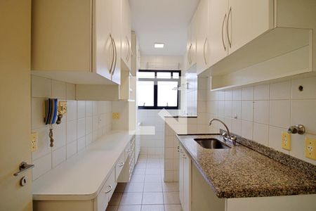 Apartamento para alugar com 110m², 2 quartos e 2 vagas Apartamento para alugar com 110m², 2 quartos e 2 vagasCozinha