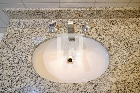 Apartamento para alugar com 110m², 2 quartos e 2 vagas Apartamento para alugar com 110m², 2 quartos e 2 vagasBanheiro