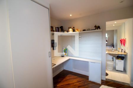 Apartamento à venda com 121m², 3 quartos e 2 vagasQuarto 3 - Suíte