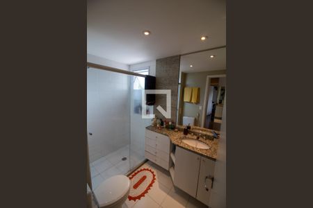 Apartamento à venda com 121m², 3 quartos e 2 vagasBanheiro da Suíte 1