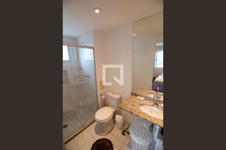 Apartamento à venda com 121m², 3 quartos e 2 vagasBanheiro da Suíte 2