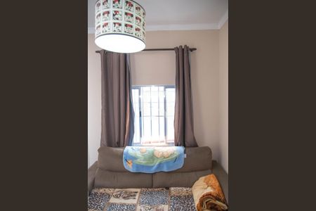 Casa à venda com 125m², 1 quarto e 2 vagas Casa à venda com 125m², 1 quarto e 2 vagasSala Casa 2