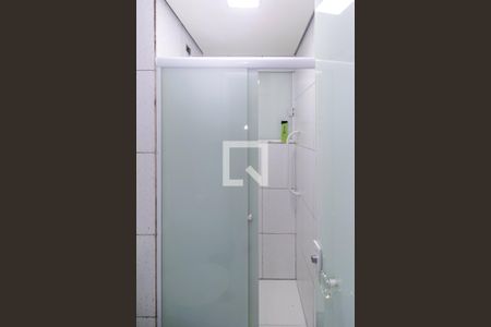 Apartamento à venda com 47m², 2 quartos e 1 vaga Apartamento à venda com 47m², 2 quartos e 1 vagaBanheiro