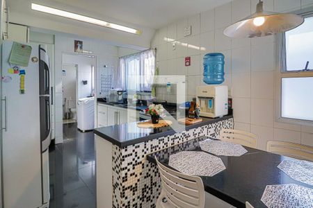 Apartamento à venda com 265m², 4 quartos e 4 vagasCozinha