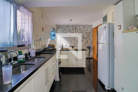 Apartamento à venda com 265m², 4 quartos e 4 vagasCozinha