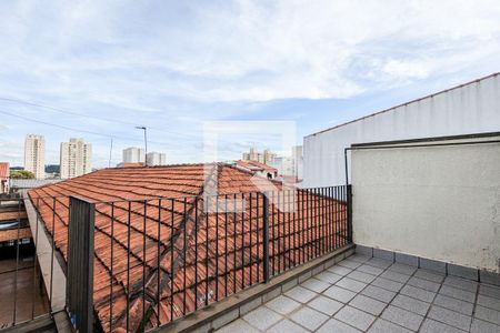 Casa à venda com 150m², 2 quartos e 2 vagas Casa à venda com 150m², 2 quartos e 2 vagasVaranda