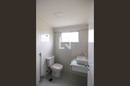 Apartamento à venda com 67m², 2 quartos e 1 vaga Apartamento à venda com 67m², 2 quartos e 1 vagaBanheiro