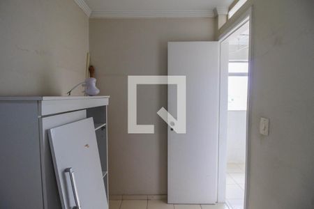 Apartamento à venda com 67m², 2 quartos e 1 vaga Apartamento à venda com 67m², 2 quartos e 1 vagaQuarto de Serviço