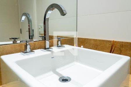 Apartamento para alugar com 130m², 2 quartos e 2 vagas Apartamento para alugar com 130m², 2 quartos e 2 vagasBanheiro Social Detalhe