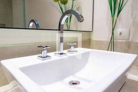 Apartamento para alugar com 130m², 2 quartos e 2 vagas Apartamento para alugar com 130m², 2 quartos e 2 vagasBanheiro da Suíte Detalhe