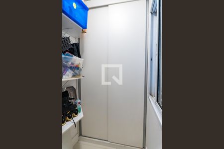 Apartamento para alugar com 130m², 2 quartos e 2 vagas Apartamento para alugar com 130m², 2 quartos e 2 vagasQuarto de Serviço - Armário