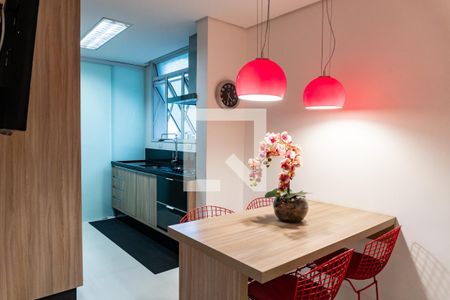 Apartamento para alugar com 130m², 2 quartos e 2 vagas Apartamento para alugar com 130m², 2 quartos e 2 vagasCozinha