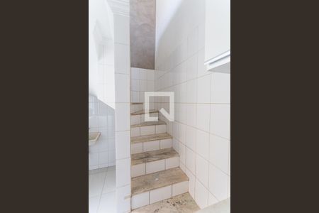 Apartamento à venda com 105m², 2 quartos e 1 vagaEscada de Acesso a Cobertura com Churrasqueira