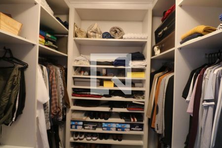 Casa à venda com 280m², 5 quartos e 2 vagasCloset do Quarto 2