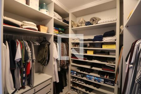 Casa à venda com 280m², 5 quartos e 2 vagasCloset do Quarto 2