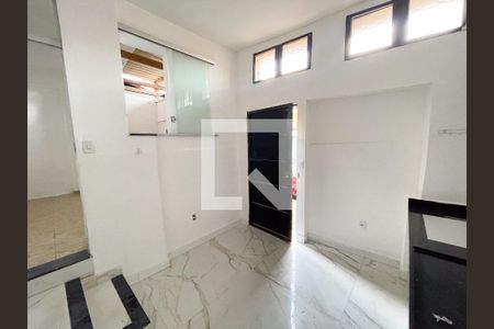 Casa para alugar com 70m², 1 quarto e sem vaga Casa para alugar com 70m², 1 quarto e sem vagaCozinha