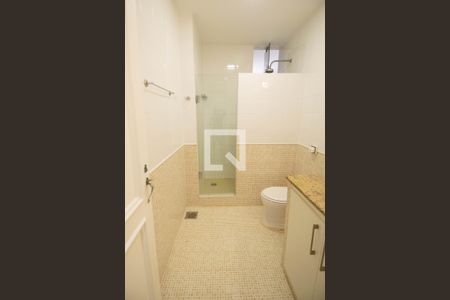 Apartamento à venda com 90m², 3 quartos e sem vaga Apartamento à venda com 90m², 3 quartos e sem vagaBanheiro