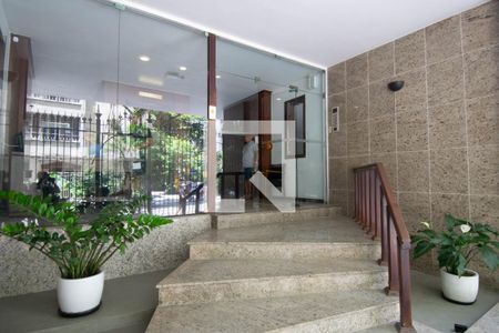 Apartamento à venda com 90m², 3 quartos e sem vaga Apartamento à venda com 90m², 3 quartos e sem vagaHall de Entrada