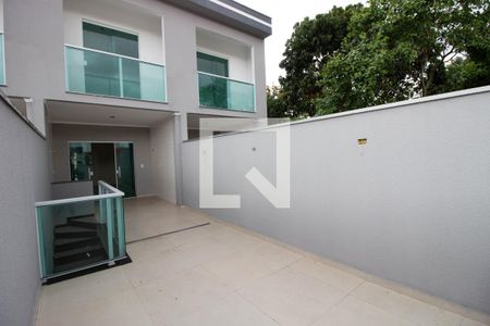 Casa à venda com 250m², 3 quartos e 4 vagasÁrea de Serviço