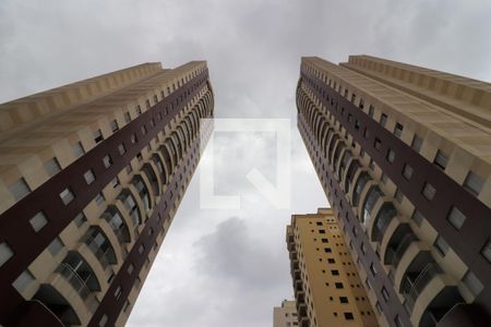 Apartamento à venda com 72m², 3 quartos e 2 vagasFachada