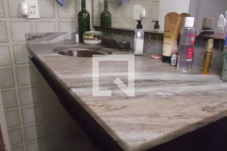 Apartamento à venda com 75m², 2 quartos e 1 vagaBanheiro 