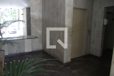 Apartamento à venda com 75m², 2 quartos e 1 vagaÁrea comum