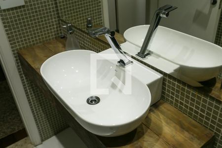 Apartamento para alugar com 163m², 3 quartos e 2 vagas Apartamento para alugar com 163m², 3 quartos e 2 vagasLavabo