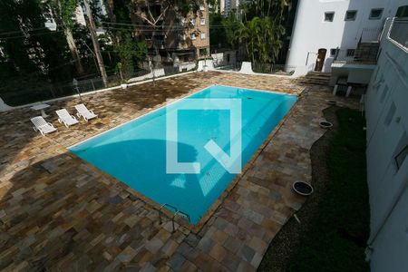 Apartamento para alugar com 163m², 3 quartos e 2 vagas Apartamento para alugar com 163m², 3 quartos e 2 vagasÁrea comum - Piscina