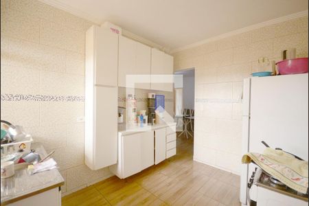 Casa à venda com 352m², 6 quartos e 2 vagas Casa à venda com 352m², 6 quartos e 2 vagasCozinha 4