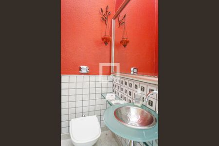 Casa à venda com 309m², 4 quartos e 4 vagasLavabo