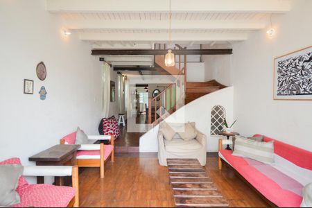 Sala de casa para alugar com 4 quartos, 160m² em Bela Vista, São Paulo