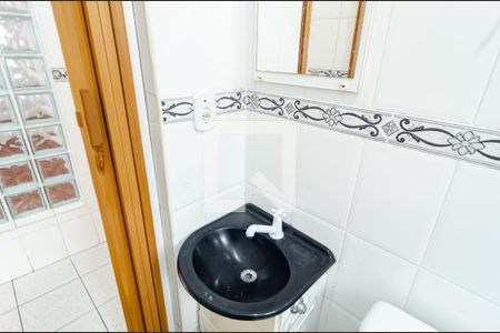 Banheiro Social de casa para alugar com 1 quarto, 50m² em Vila da Saúde, São Paulo