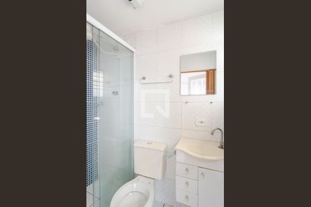 Banheiro Social de casa para alugar com 1 quarto, 35m² em Vila da Saúde, São Paulo