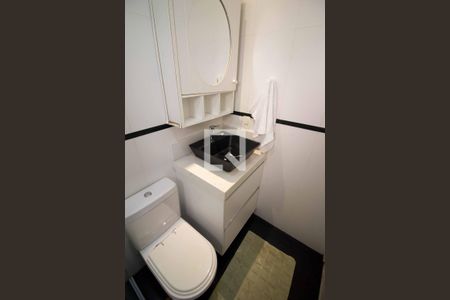 Apartamento para alugar com 63m², 2 quartos e 1 vaga Apartamento para alugar com 63m², 2 quartos e 1 vagaBanheiro da Suíte