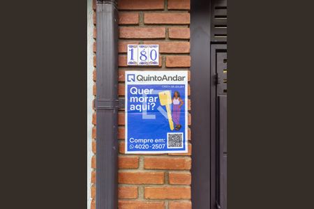 Casa à venda com 116m², 3 quartos e 1 vaga Casa à venda com 116m², 3 quartos e 1 vagaPlaca de Anúncio