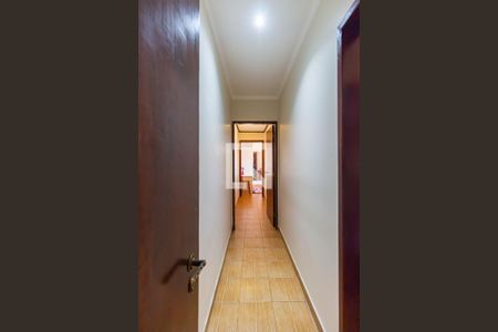 Casa à venda com 116m², 3 quartos e 1 vaga Casa à venda com 116m², 3 quartos e 1 vagaCorredor