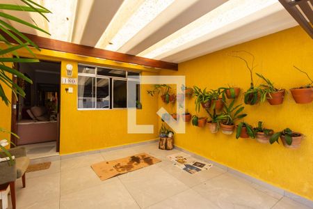 Casa à venda com 116m², 3 quartos e 1 vaga Casa à venda com 116m², 3 quartos e 1 vagaGaragem