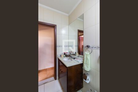 Casa à venda com 116m², 3 quartos e 1 vaga Casa à venda com 116m², 3 quartos e 1 vagaBanheiro