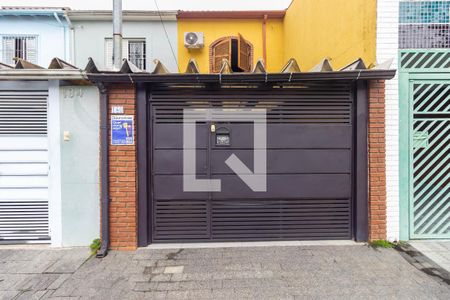 Casa à venda com 116m², 3 quartos e 1 vaga Casa à venda com 116m², 3 quartos e 1 vagaFachada