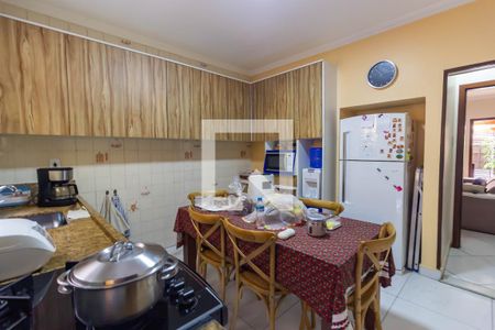 Casa à venda com 116m², 3 quartos e 1 vaga Casa à venda com 116m², 3 quartos e 1 vagaCozinha