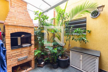 Casa à venda com 116m², 3 quartos e 1 vaga Casa à venda com 116m², 3 quartos e 1 vagaQuintal e Área de Serviço