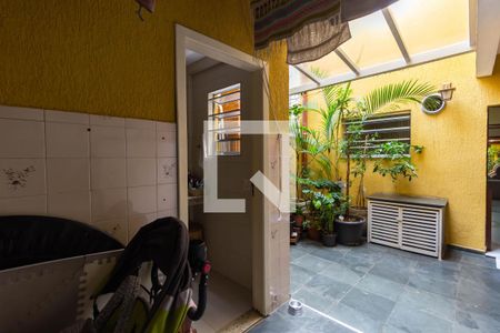 Casa à venda com 116m², 3 quartos e 1 vaga Casa à venda com 116m², 3 quartos e 1 vagaQuintal e Área de Serviço