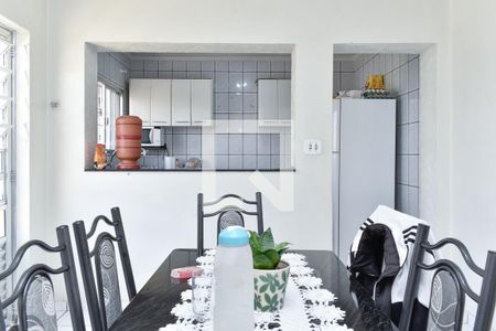 Casa à venda com 135m², 3 quartos e 3 vagas Casa à venda com 135m², 3 quartos e 3 vagasCopa