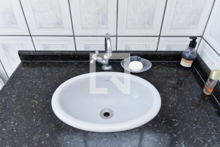 Casa à venda com 135m², 3 quartos e 3 vagas Casa à venda com 135m², 3 quartos e 3 vagasBanheiro 1