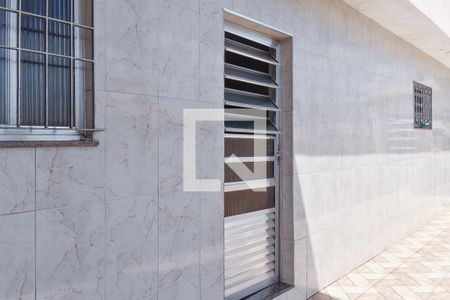 Casa à venda com 135m², 3 quartos e 3 vagas Casa à venda com 135m², 3 quartos e 3 vagasCorredor