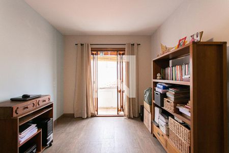 Casa à venda com 367m², 3 quartos e 3 vagas Casa à venda com 367m², 3 quartos e 3 vagasQuarto 1