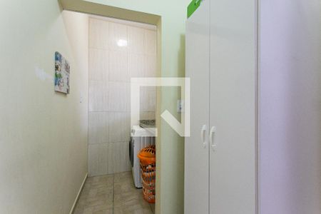 Casa à venda com 367m², 3 quartos e 3 vagas Casa à venda com 367m², 3 quartos e 3 vagasÁrea de Serviço