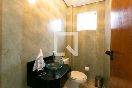 Casa à venda com 367m², 3 quartos e 3 vagas Casa à venda com 367m², 3 quartos e 3 vagasLavabo