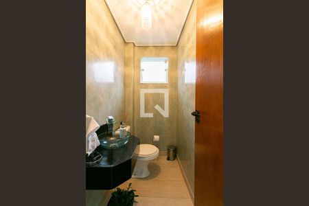 Casa à venda com 367m², 3 quartos e 3 vagas Casa à venda com 367m², 3 quartos e 3 vagasLavabo