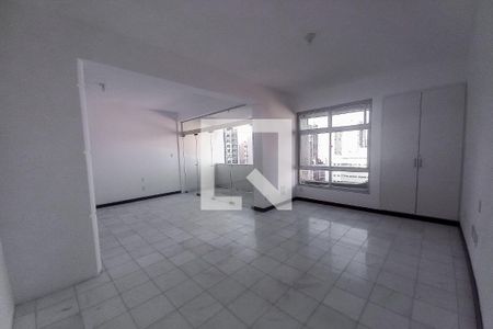 Apartamento para alugar com 282m², 3 quartos e 3 vagasSuíte